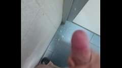 Aburrido y estresado por el trabajo me escapo a jal&aacute_rmela al ba&ntilde_o. Thumb