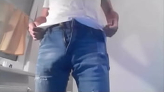 Penis in Jeans Thumb