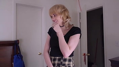 Trans Teen Wants Her Roommate&#039_s Hard Cock Thumb