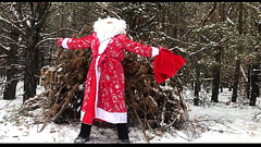 Russian SANTA CLAUS jerks off his BIG DICK in the forest and sends his sperm as a gift for the New Year 2022! Thumb