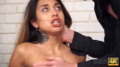 DEBT4k. La ragazza russa arguta Roxy Lips inizia il sesso per ritardare il debito Thumb